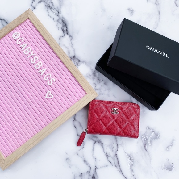 SOLD😭😭NWT CHANEL Coin Card Holder Wallet 18B Red - Picture 2 of 7
